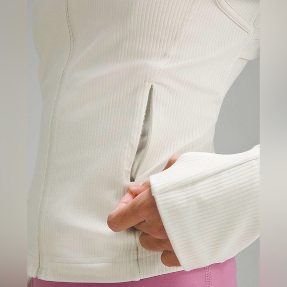 Lululemon Ribbed Nulu Define Cropped Bone Jacket Size 12 NWT - Picture 8 of 14